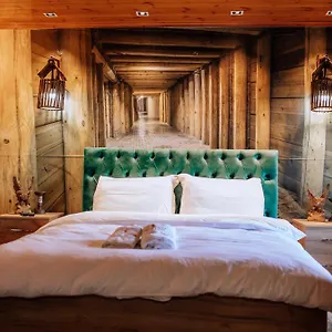 Hotel Keshtjella Xhabeqos Ljaknasi
