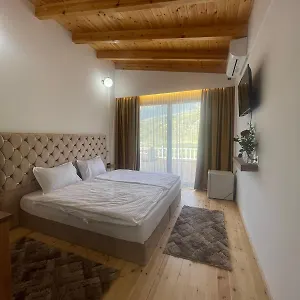 Gasthuis Guest-room Zoi&teri Tepelene