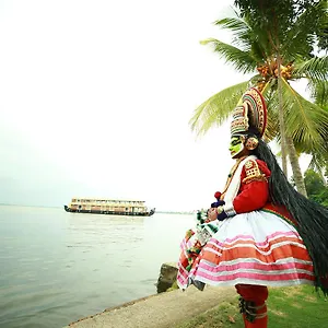 Botel Southern Panorama Houseboats Alappuzha